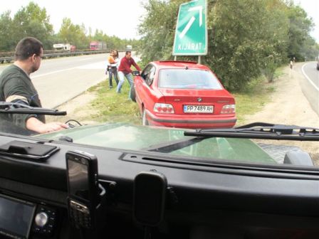 Pomoc Bulharským spoluevropanům, u Bělehradu na dálnici