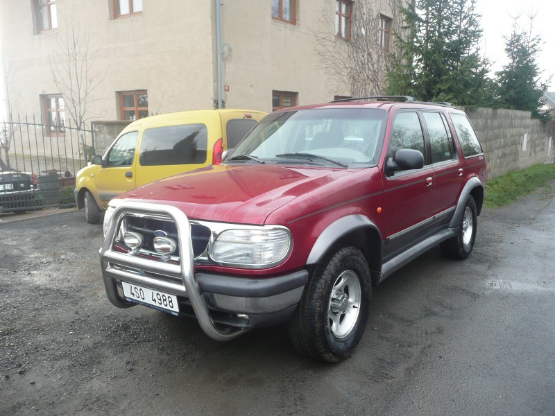 Ford Explorer 065.JPG