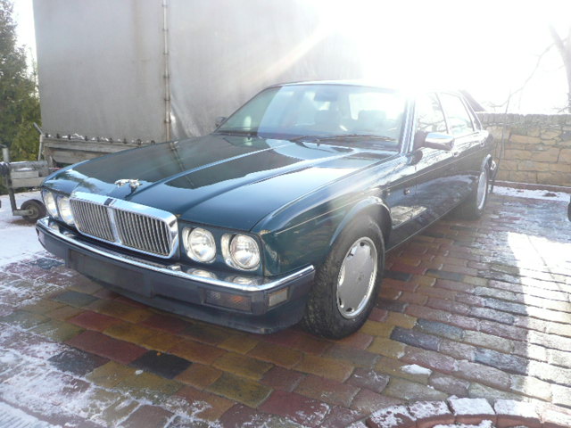 Jaguar XJ6 manual 020.JPG