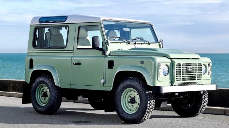 land-rover-defender-2015-recall.jpg