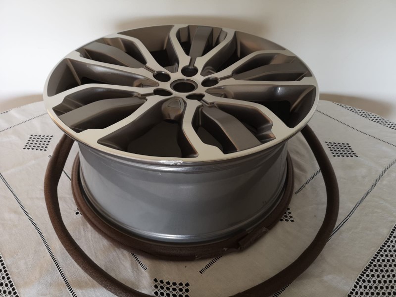 WhatsApp Image 2019-04-14 at 16.20.28.jpeg