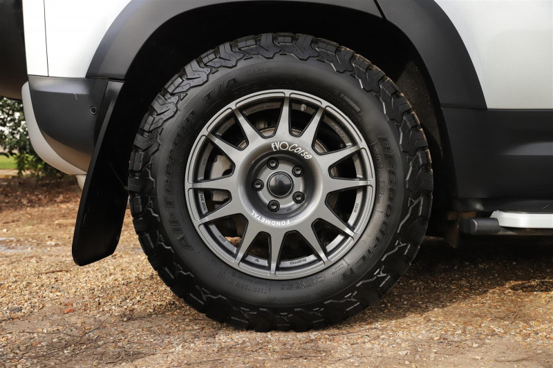land-rover-defender-first-edition-S4387313-27.jpg