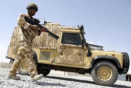 snatch-land-rover_1054784a.jpg