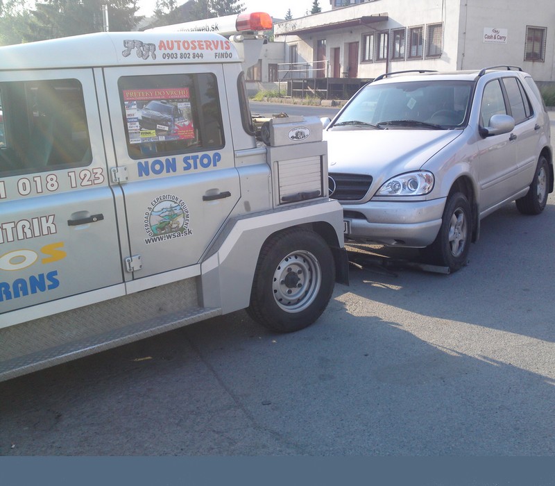 pre forum mercedes ML.jpg