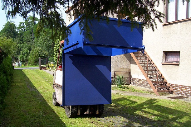Kontajner s výklopnym výkem 008.JPG