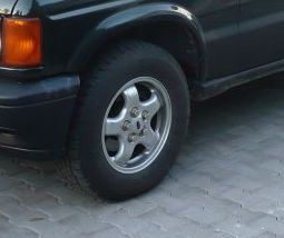 1346179-land-rover-discovery-2-1.jpg