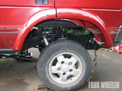 129_0909_14_z+1996_land_rover_discovery+stock_wheel_tire.jpg