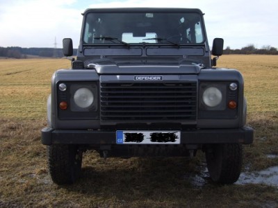 LR Defender 1.jpg