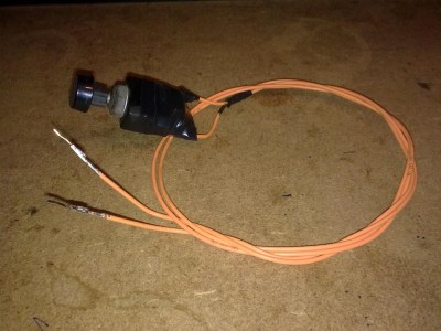 absD1II.jpg (65.68 KiB) Zobrazeno 8697 x Special diagnostic Land Rover tool :-).