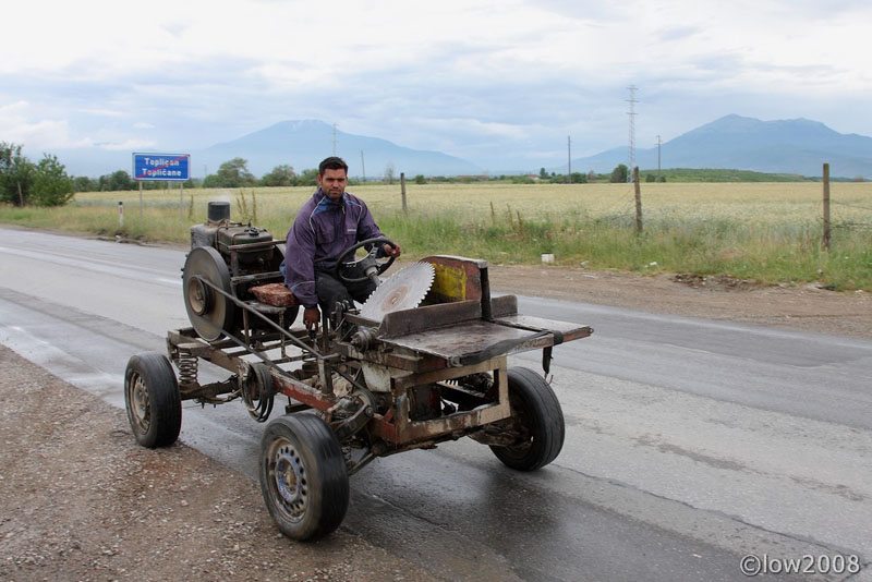 Super motorová pila,ale obsluha doufám nepila.