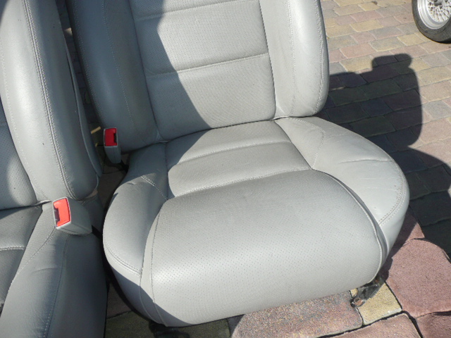 sedačky XJ8 003.JPG