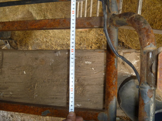 od přední hrany po 1. držák.JPG