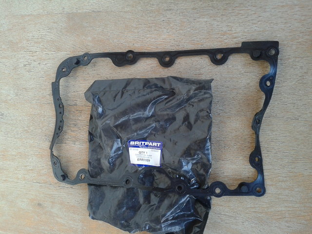 těsnění pod vanu.jpg