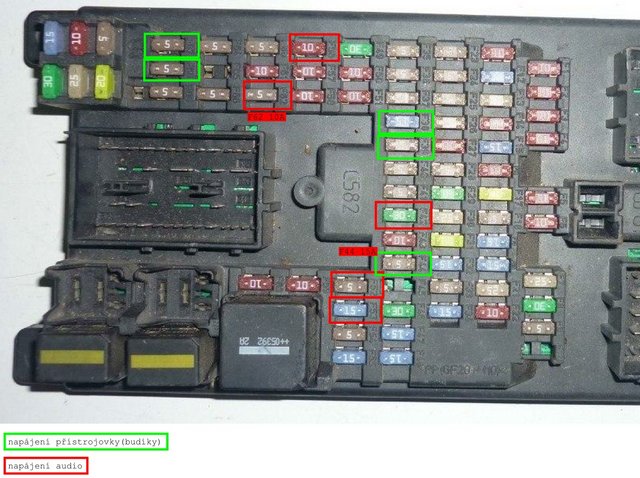 LR3_pass_fuse_box.jpg