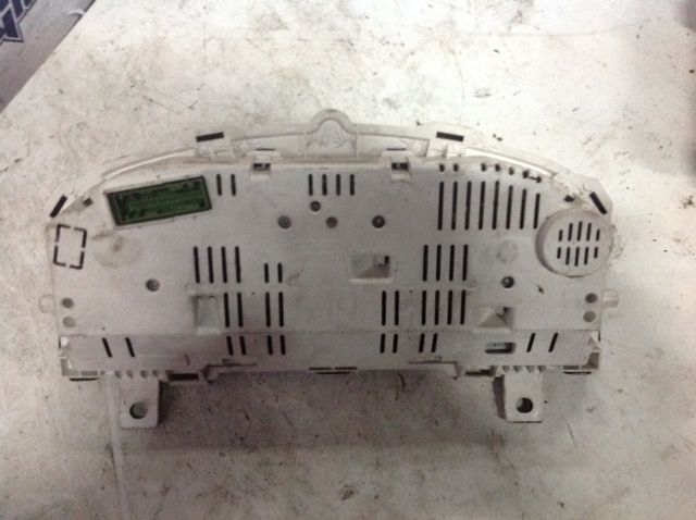 LR3_dashboard_rear.JPG