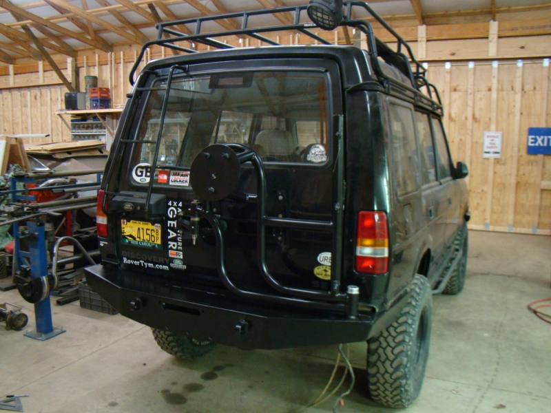 DI%20Rear%20Winch%20Bumper%20With%20Integrated%20Tire%20Carrier%202.jpg