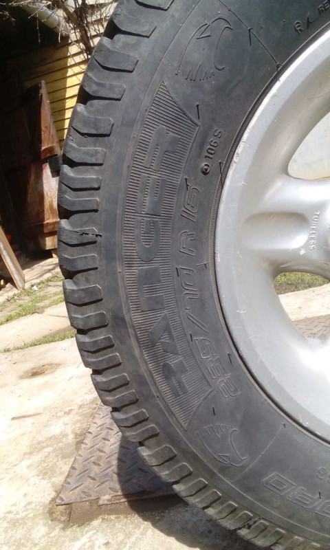 IMG_20150414_132348.jpg pneu 3.jpg