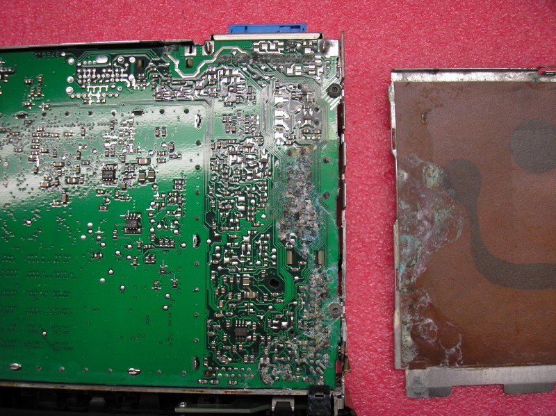 Navigační jednotka poškození P6187667.JPG