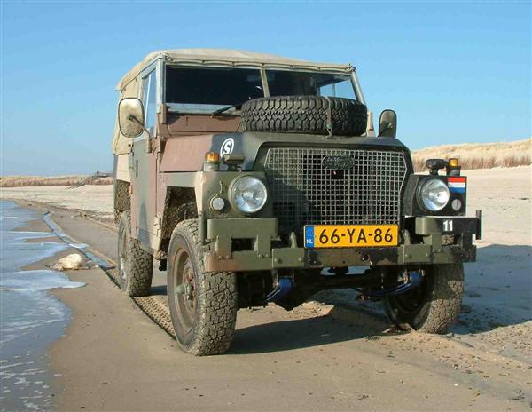 07LightweightOnTheBeachWestkapelle19-02-2003a.jpg